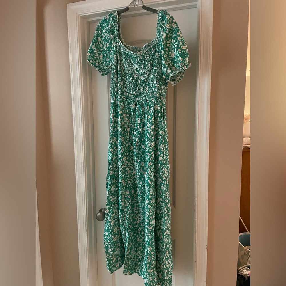 Floral patterned maxi dress with rushing bodice